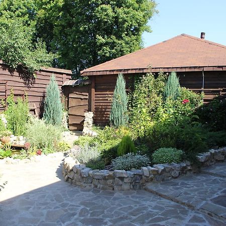 Maetok 4 Pidkovy Motel Podbereztsy Bagian luar foto