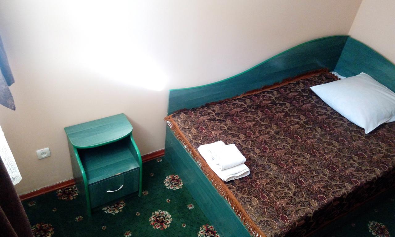 Maetok 4 Pidkovy Motel Podbereztsy Bagian luar foto