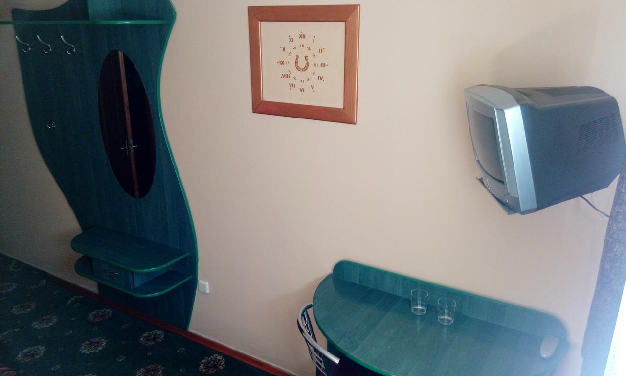 Maetok 4 Pidkovy Motel Podbereztsy Bagian luar foto