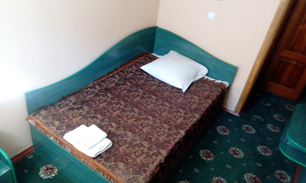 Maetok 4 Pidkovy Motel Podbereztsy Bagian luar foto